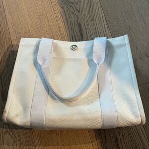 Lululemon two tone tote bag